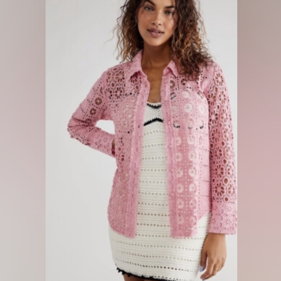 Free People Pink Lace Button-Up Shirt Yesenia Mae Crochet Shacket Large NWT top - Picture 2 of 11